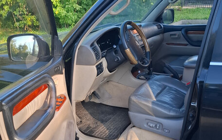 Toyota Land Cruiser 100 рестайлинг 2, 2006 год, 2 500 000 рублей, 8 фотография