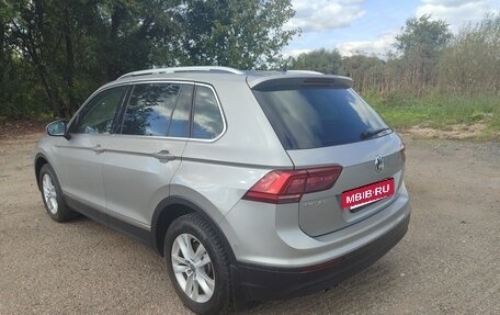 Volkswagen Tiguan II, 2018 год, 2 050 000 рублей, 4 фотография