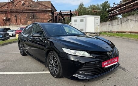 Toyota Camry, 2018 год, 2 112 000 рублей, 3 фотография
