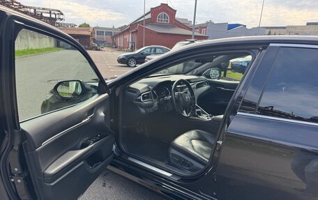 Toyota Camry, 2018 год, 2 112 000 рублей, 6 фотография