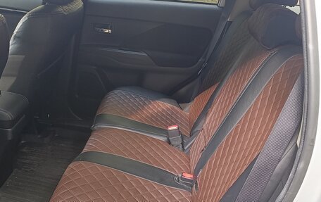 Mitsubishi Outlander III рестайлинг 3, 2020 год, 2 499 000 рублей, 8 фотография