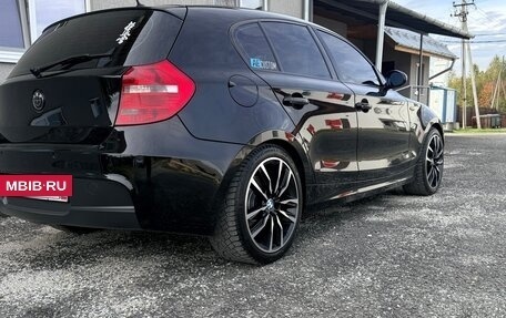 BMW 1 серия, 2009 год, 1 000 000 рублей, 2 фотография