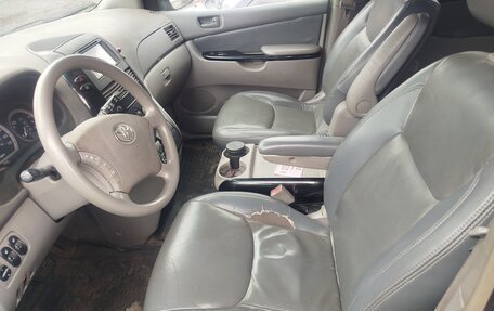 Toyota Sienna II рестайлинг, 2003 год, 850 000 рублей, 14 фотография