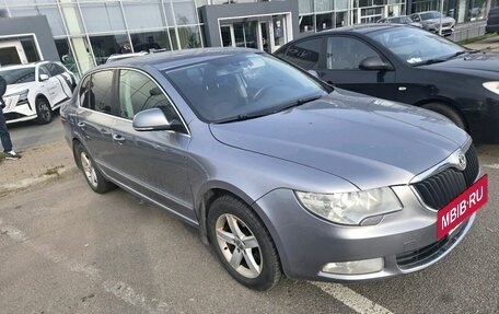 Skoda Superb III рестайлинг, 2011 год, 799 000 рублей, 3 фотография