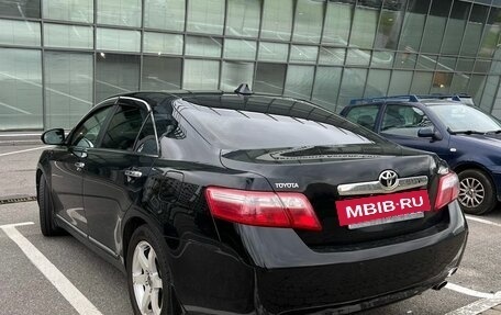Toyota Camry, 2011 год, 1 200 000 рублей, 2 фотография