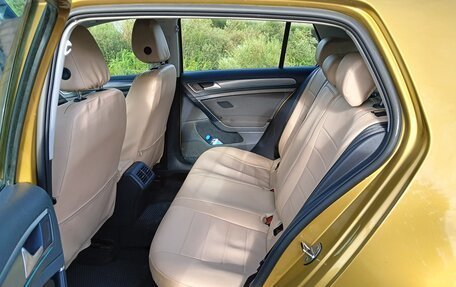 Volkswagen Golf VII, 2018 год, 1 800 000 рублей, 10 фотография