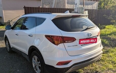 Hyundai Santa Fe III рестайлинг, 2017 год, 2 700 000 рублей, 2 фотография