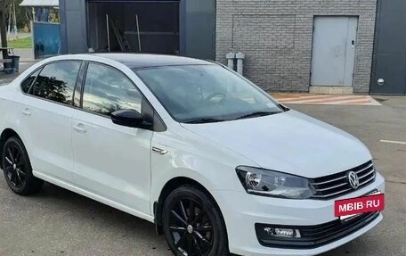 Volkswagen Polo VI (EU Market), 2018 год, 1 750 000 рублей, 2 фотография