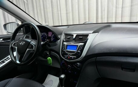 Hyundai Solaris II рестайлинг, 2011 год, 699 000 рублей, 10 фотография