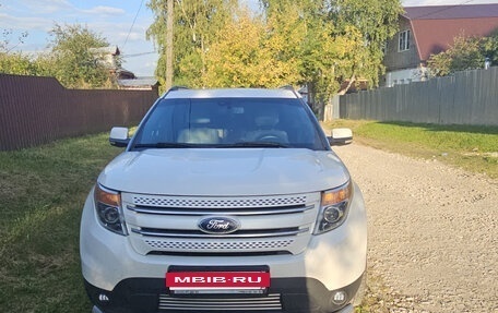 Ford Explorer VI, 2012 год, 1 950 000 рублей, 2 фотография