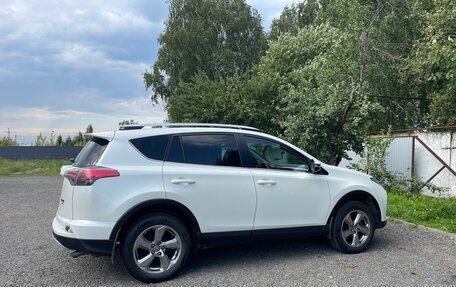 Toyota RAV4, 2016 год, 2 700 000 рублей, 3 фотография