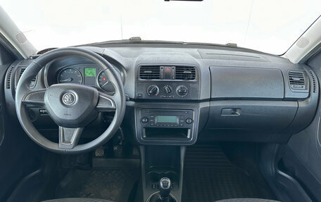 Skoda Fabia II, 2014 год, 600 000 рублей, 14 фотография
