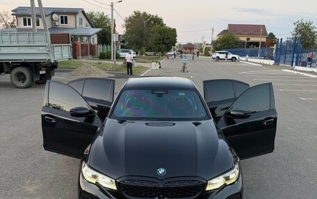 BMW 3 серия, 2019 год, 2 400 000 рублей, 2 фотография