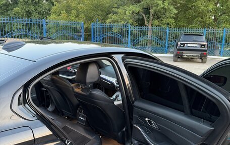 BMW 3 серия, 2019 год, 2 400 000 рублей, 16 фотография