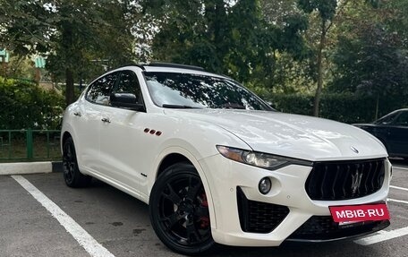 Maserati Levante I, 2017 год, 3 800 000 рублей, 2 фотография