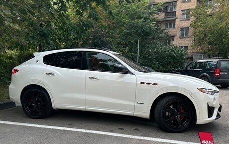 Maserati Levante I, 2017 год, 3 800 000 рублей, 4 фотография