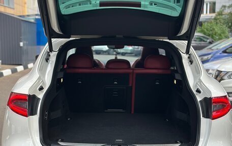 Maserati Levante I, 2017 год, 3 800 000 рублей, 18 фотография