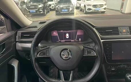 Skoda Superb III рестайлинг, 2021 год, 1 540 000 рублей, 9 фотография