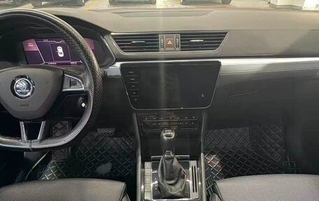 Skoda Superb III рестайлинг, 2021 год, 1 540 000 рублей, 7 фотография