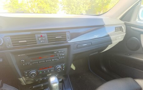 BMW 3 серия, 2009 год, 1 600 000 рублей, 2 фотография