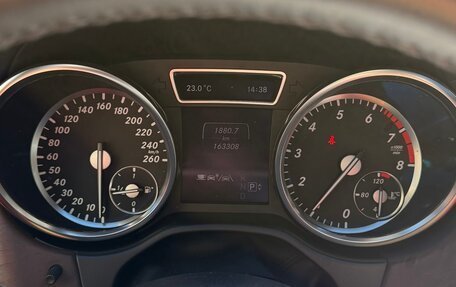 Mercedes-Benz GL-Класс, 2012 год, 2 800 000 рублей, 11 фотография