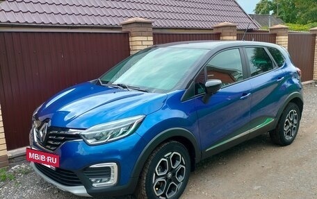 Renault Kaptur I рестайлинг, 2020 год, 1 650 000 рублей, 3 фотография