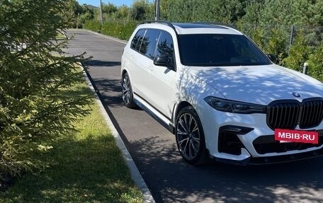 BMW X7, 2019 год, 9 000 000 рублей, 3 фотография