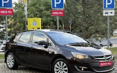 Opel Astra J, 2014 год, 900 000 рублей, 1 фотография