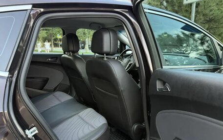 Opel Astra J, 2014 год, 900 000 рублей, 8 фотография