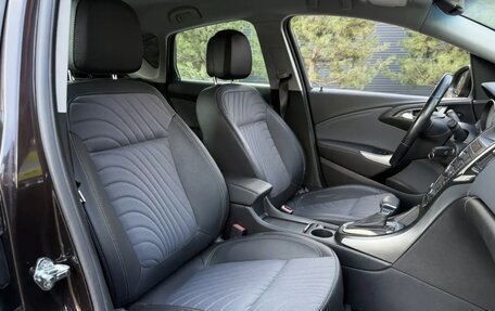 Opel Astra J, 2014 год, 900 000 рублей, 16 фотография