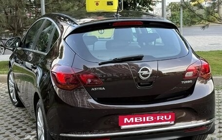 Opel Astra J, 2014 год, 900 000 рублей, 12 фотография