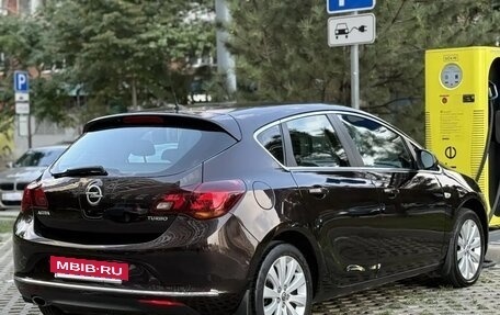 Opel Astra J, 2014 год, 900 000 рублей, 9 фотография
