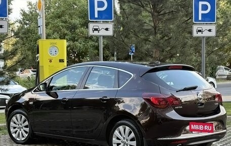 Opel Astra J, 2014 год, 900 000 рублей, 14 фотография