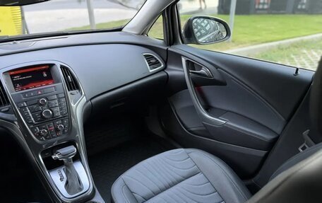 Opel Astra J, 2014 год, 900 000 рублей, 21 фотография