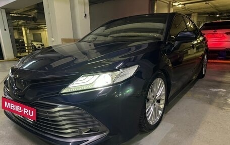 Toyota Camry, 2019 год, 2 520 000 рублей, 10 фотография