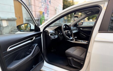 Geely Emgrand, 2024 год, 1 600 000 рублей, 9 фотография