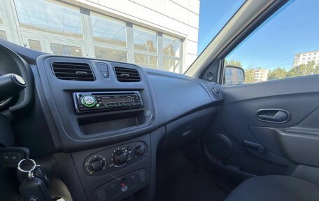 Renault Logan II, 2020 год, 1 100 000 рублей, 10 фотография