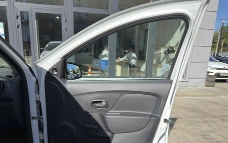 Renault Logan II, 2020 год, 1 100 000 рублей, 18 фотография