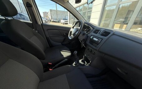 Renault Logan II, 2020 год, 1 100 000 рублей, 19 фотография