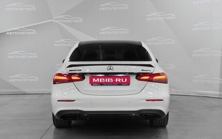 Mercedes-Benz E-Класс, 2020 год, 4 800 000 рублей, 4 фотография