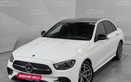 Mercedes-Benz E-Класс, 2020 год, 4 800 000 рублей, 26 фотография