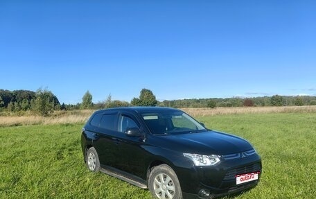 Mitsubishi Outlander III рестайлинг 3, 2012 год, 1 120 000 рублей, 1 фотография