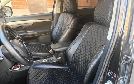 Mitsubishi Outlander III рестайлинг 3, 2012 год, 1 120 000 рублей, 12 фотография