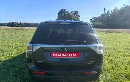 Mitsubishi Outlander III рестайлинг 3, 2012 год, 1 120 000 рублей, 6 фотография