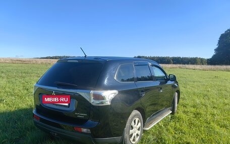 Mitsubishi Outlander III рестайлинг 3, 2012 год, 1 120 000 рублей, 9 фотография