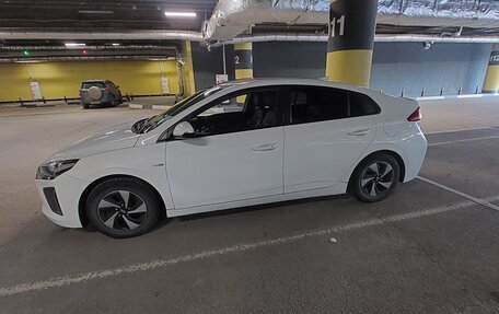 Hyundai IONIQ, 2016 год, 1 650 000 рублей, 2 фотография