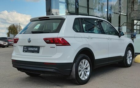 Volkswagen Tiguan II, 2020 год, 2 820 000 рублей, 6 фотография
