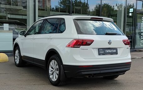 Volkswagen Tiguan II, 2020 год, 2 820 000 рублей, 8 фотография