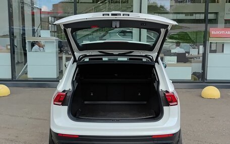 Volkswagen Tiguan II, 2020 год, 2 820 000 рублей, 12 фотография