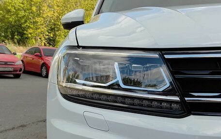 Volkswagen Tiguan II, 2020 год, 2 820 000 рублей, 21 фотография